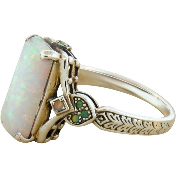 Elegant Opal and Silver Women's Ring - Picture 2 of 4